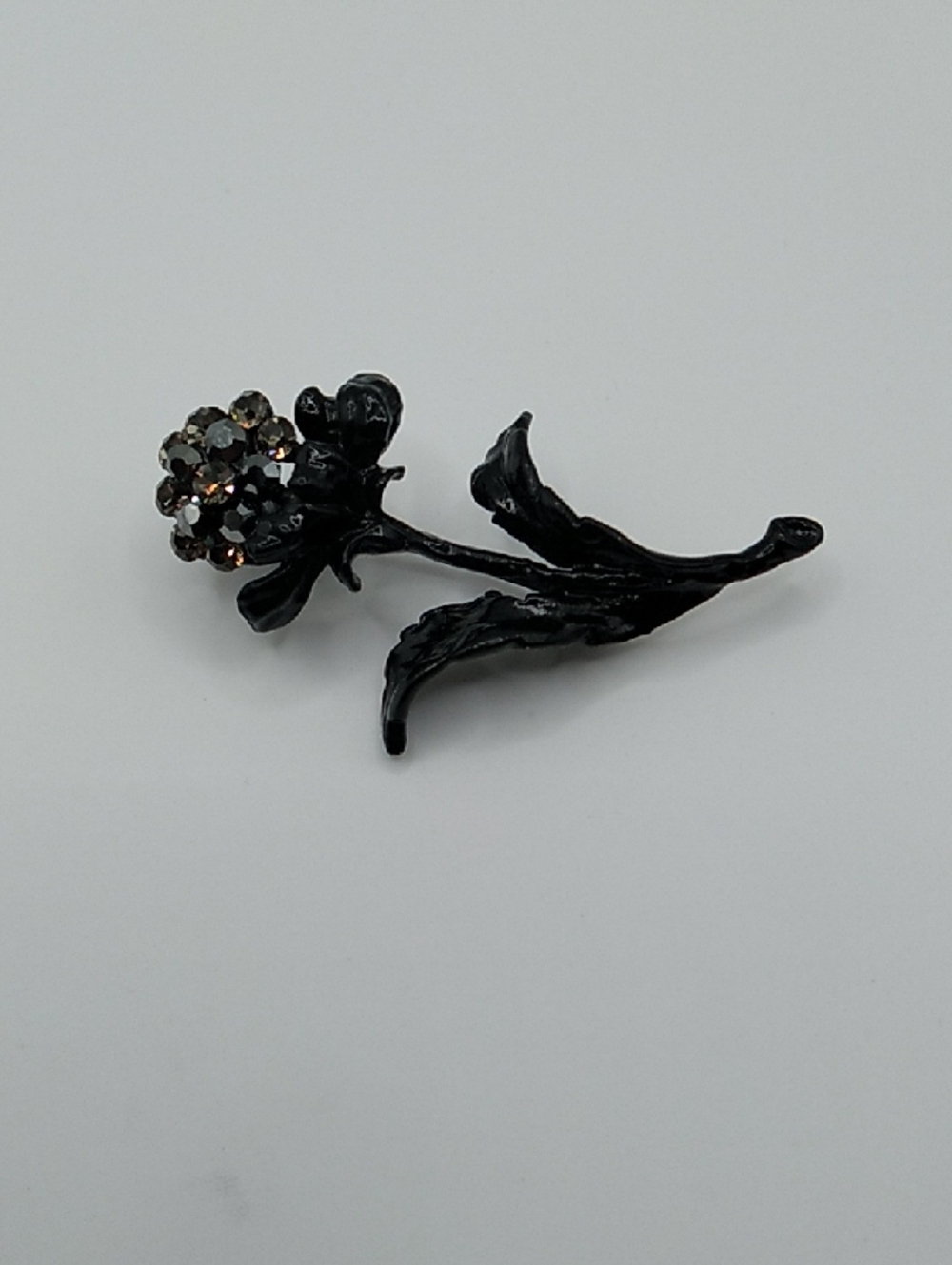Vintage Black Enamel Flower Rhinestone Brooch (S1)